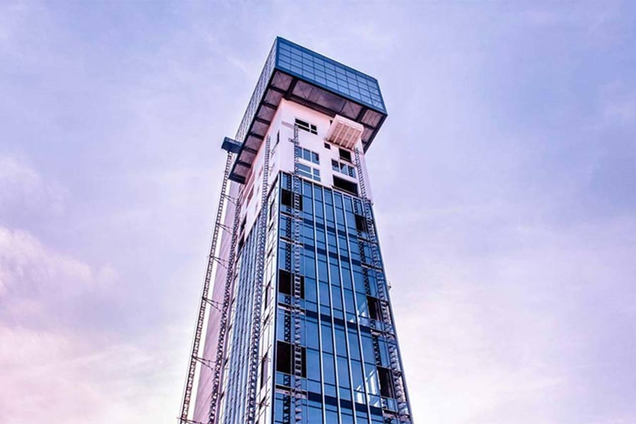 Sky Tower Suite Местре Екстер'єр фото