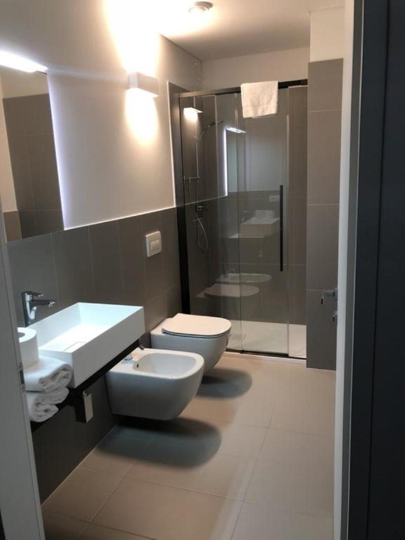 Sky Tower Suite Местре Екстер'єр фото
