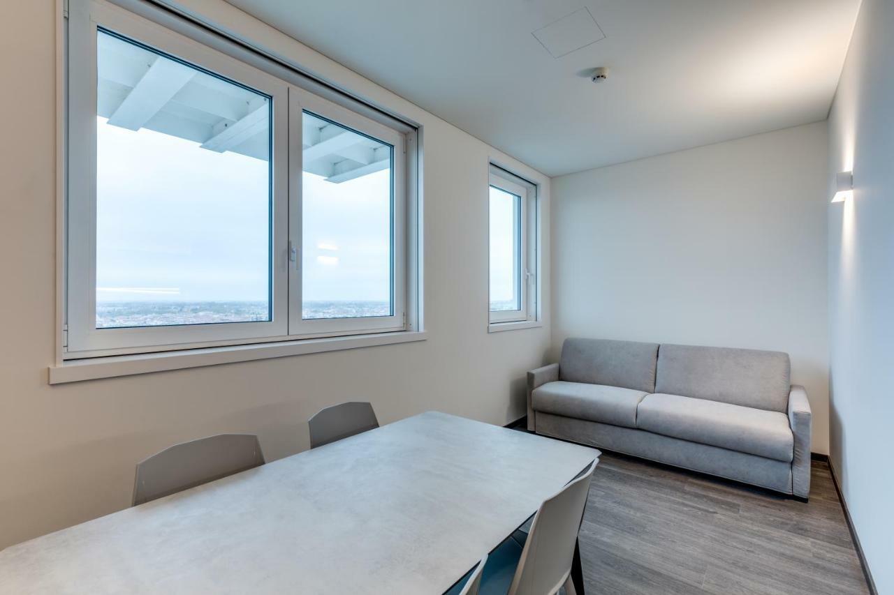 Sky Tower Suite Местре Екстер'єр фото