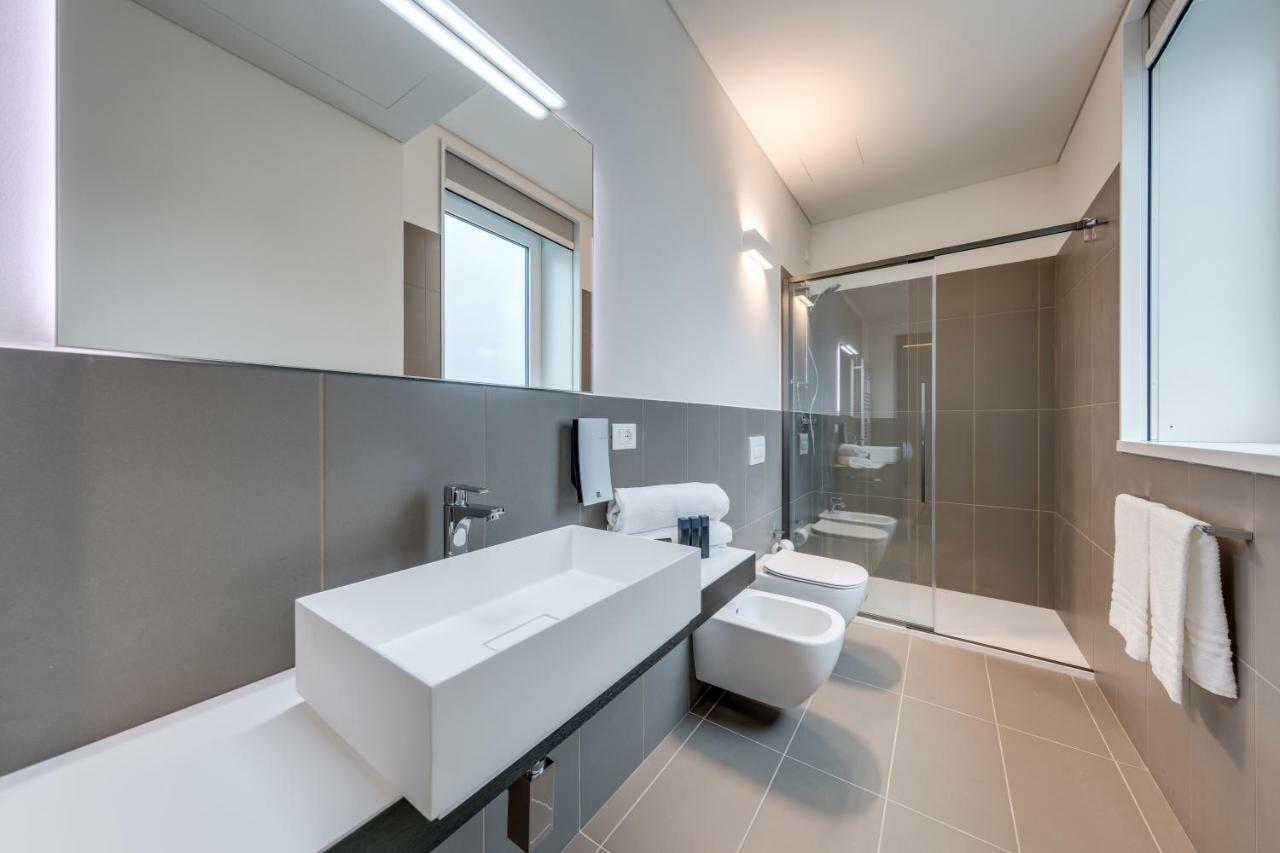 Sky Tower Suite Местре Екстер'єр фото