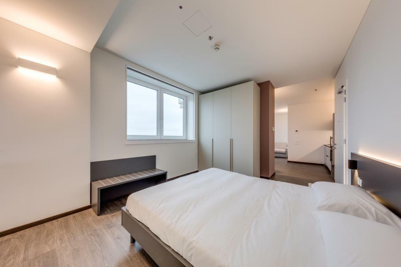 Sky Tower Suite Местре Екстер'єр фото