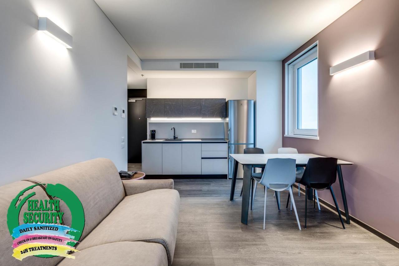 Sky Tower Suite Местре Екстер'єр фото